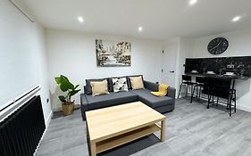 High Spec Apartment On London Road By Reo Homes